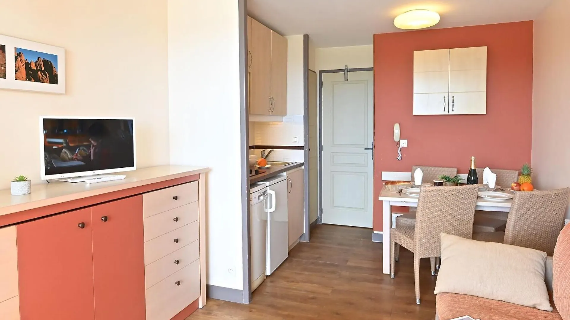 Apartment Village Cap Esterel - Le Village-76 By Interhome Saint-Raphaël